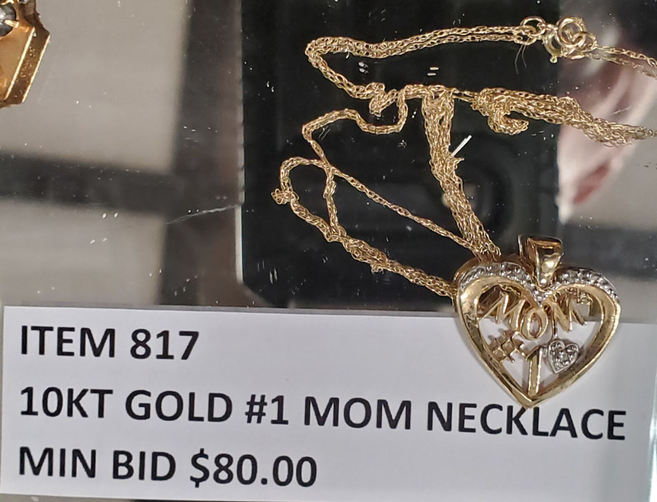 Gold #1 Mom necklace