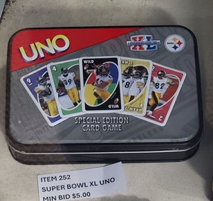 UNO Superbowl card game